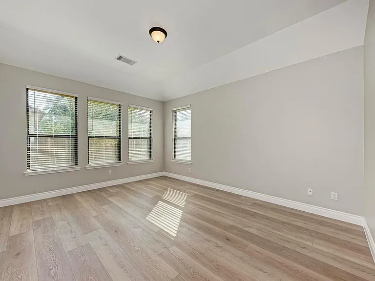 6805 Barstow Ct — Photo 18