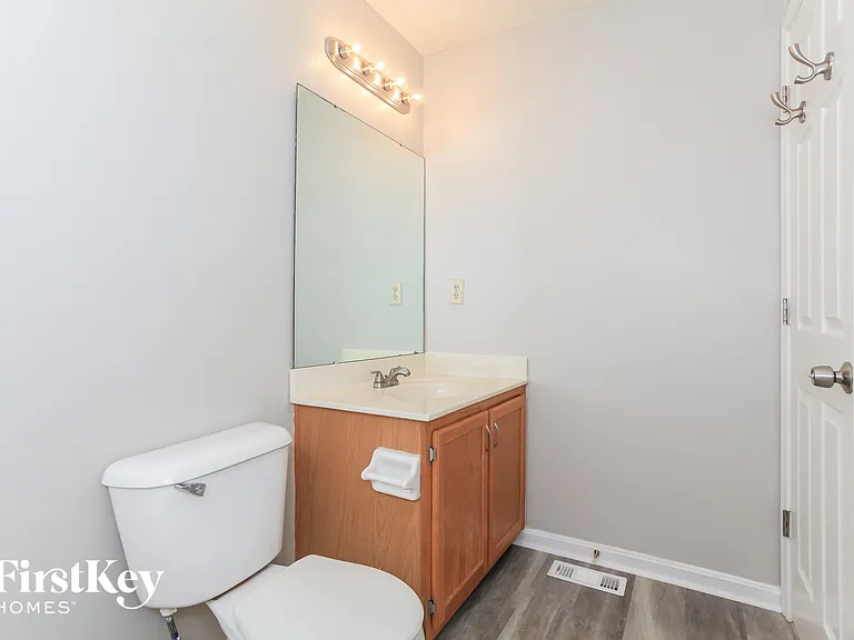 7386 Sterling Springs Way — Photo 13