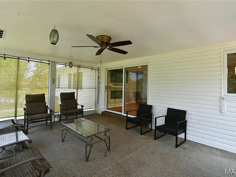 965 Orchard Lakes Dr — Photo 34