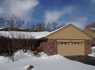 4710 Eastwood Rdg, Racine, WI 53406