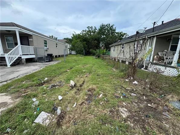 3611 N Robertson St, New Orleans, LA 70117