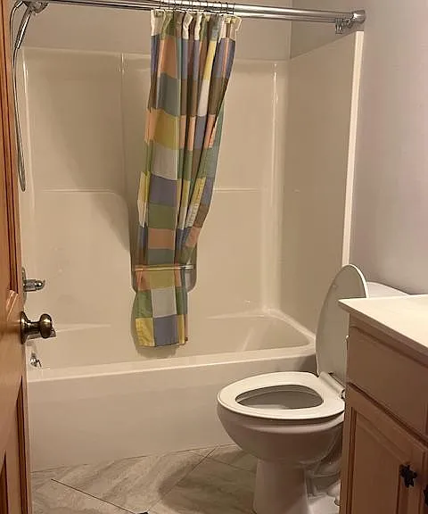 343 Governors Ln — Photo 15