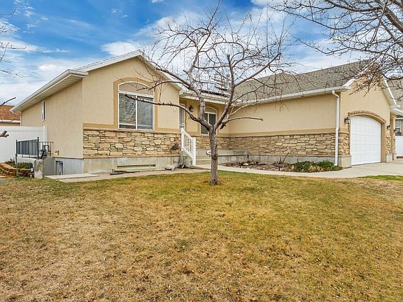 4th image of 3218 S Hunter Farm Way