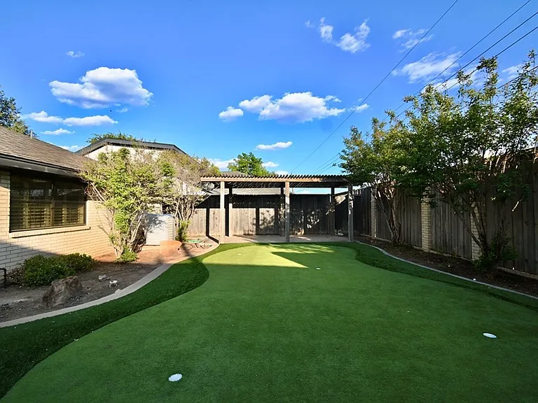 2 Bentley Ct — Photo 9