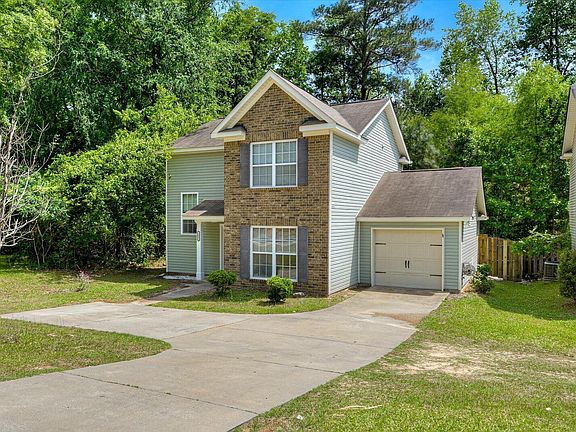 2nd image of 1462 Collins Drive