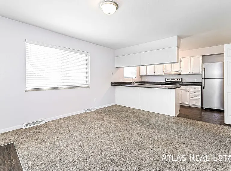 12516 W 8th Pl — Photo 3