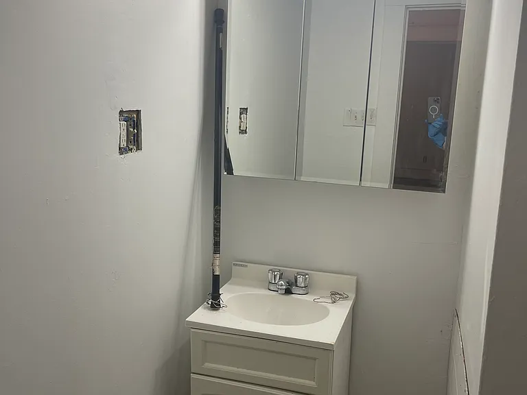 1708 N Monroe St #1 — Photo 8