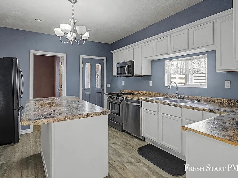 1113 Alpine Ave NW — Photo 19
