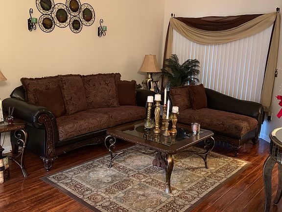 3rd image of 831 Elm Forest Dr