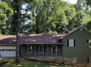 1825 Commonwealth Ln, Cumming, GA 30041