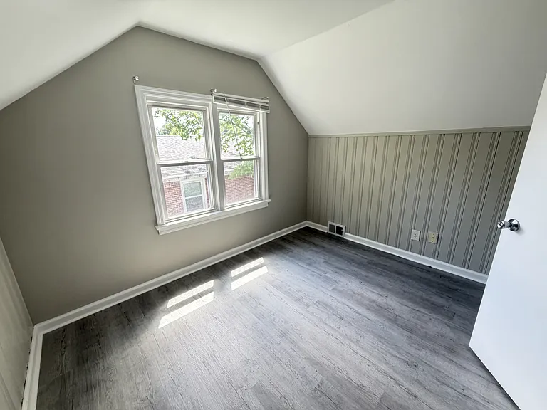 1209 S Armstrong St — Photo 8