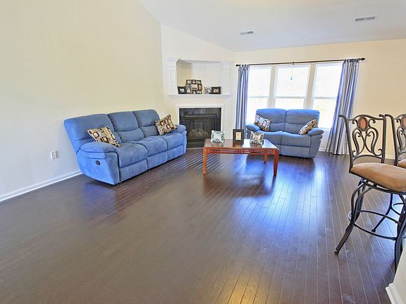 3rd image of 311 Wynfield Forest Dr