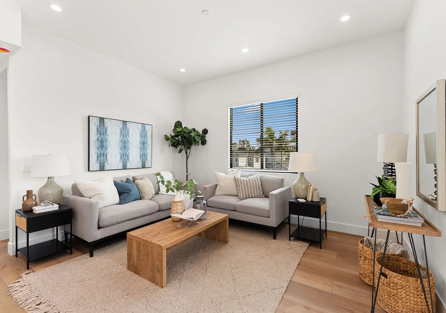 Gorgeous Newly Built 2BD/2BA Luxury Homes in Linda Vista! -*Income Restricted* - Only $2,784/mo — Photo 4