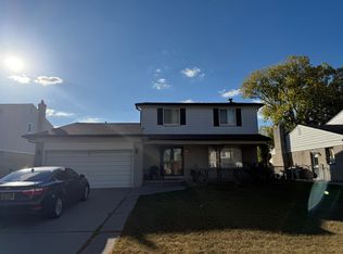 36701 La Marra Dr, Sterling Heights, MI 48310