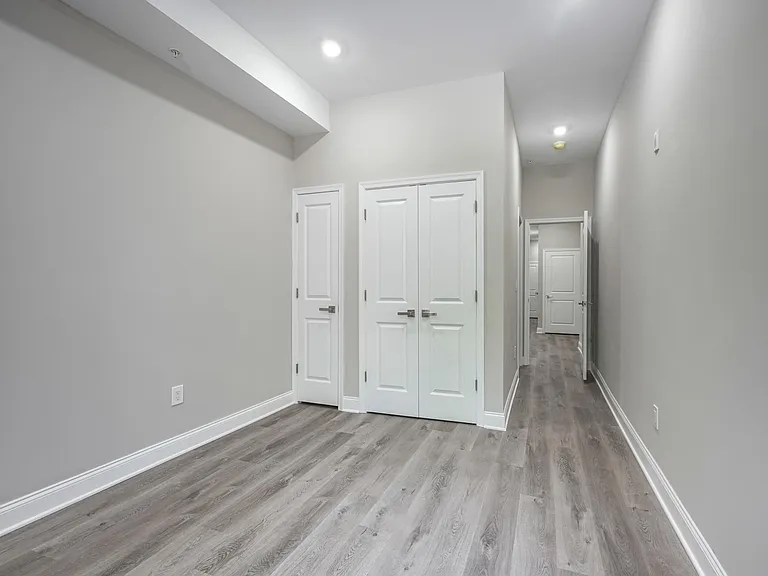 5223 Irving St #1 — Photo 20