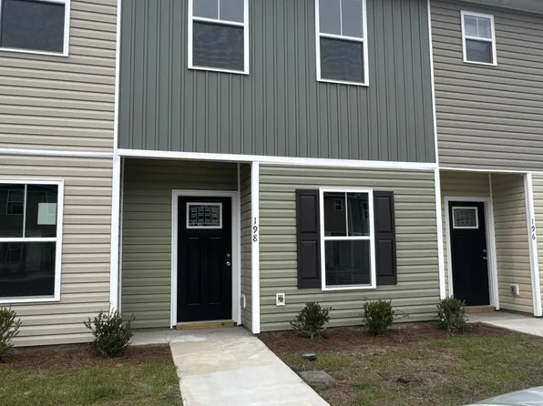198 Buckhorn Ave., Holly Ridge, NC 28445