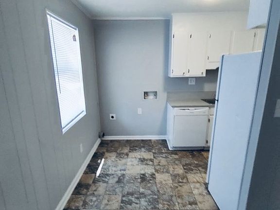 3rd image of 100 Westmeadows Dr #101-C