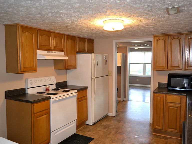 1851 Pine Ridge Rd — Photo 7