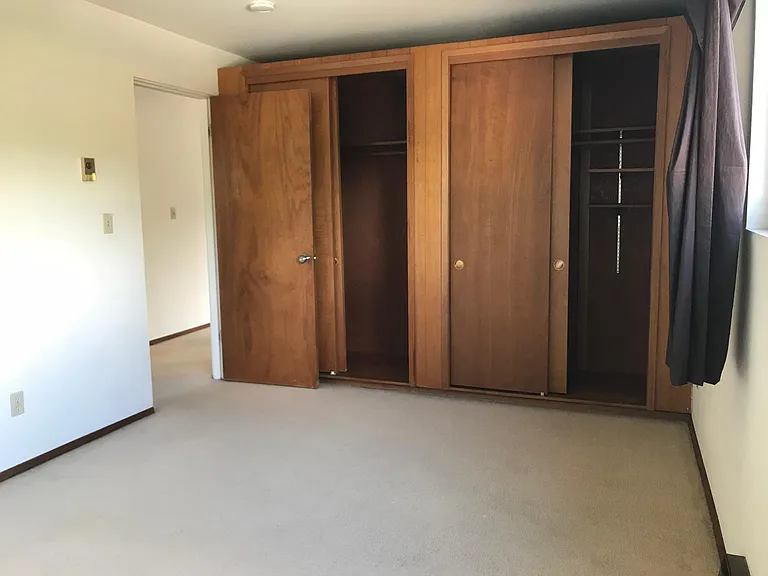 3516 NE 75th St #6 — Photo 7