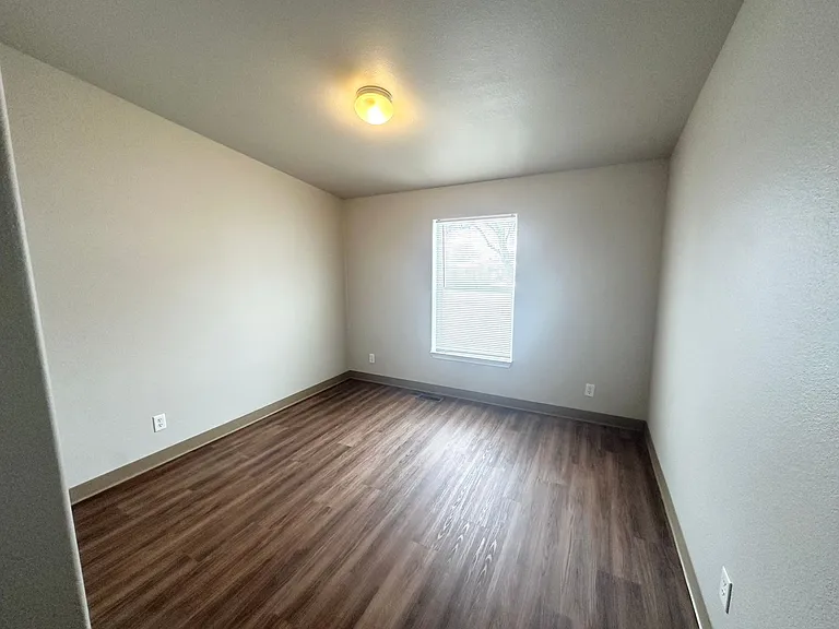 Room for rent — Photo 12