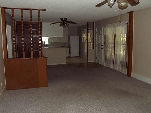 5th image of 210 S Montgomery St