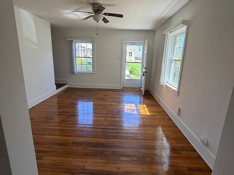 3105d — Photo 8
