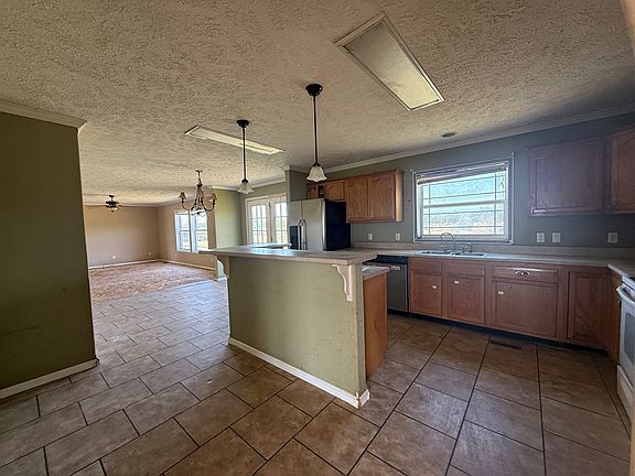 5th image of 364 Hartzog Rd