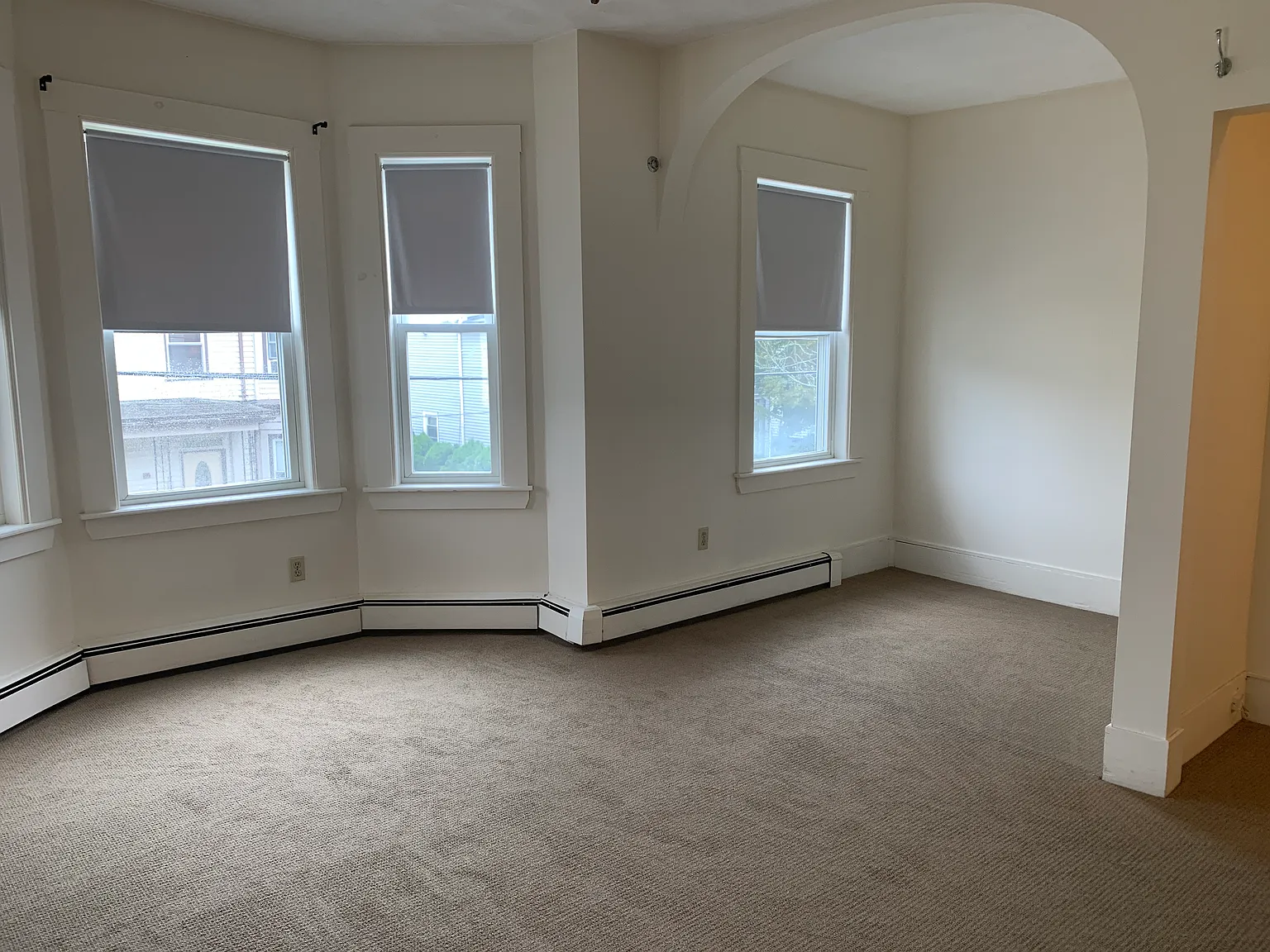1 bed, 700 sqft, $1,700 — Photo 3