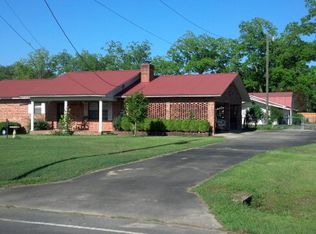 835 Falling Waters Rd, Chipley, FL 32428