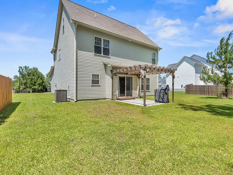 206 Breakwater Dr — Photo 10