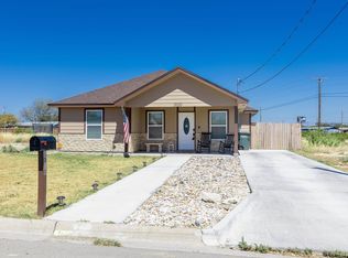 1010 E Bowie St, Del Rio, TX 78840