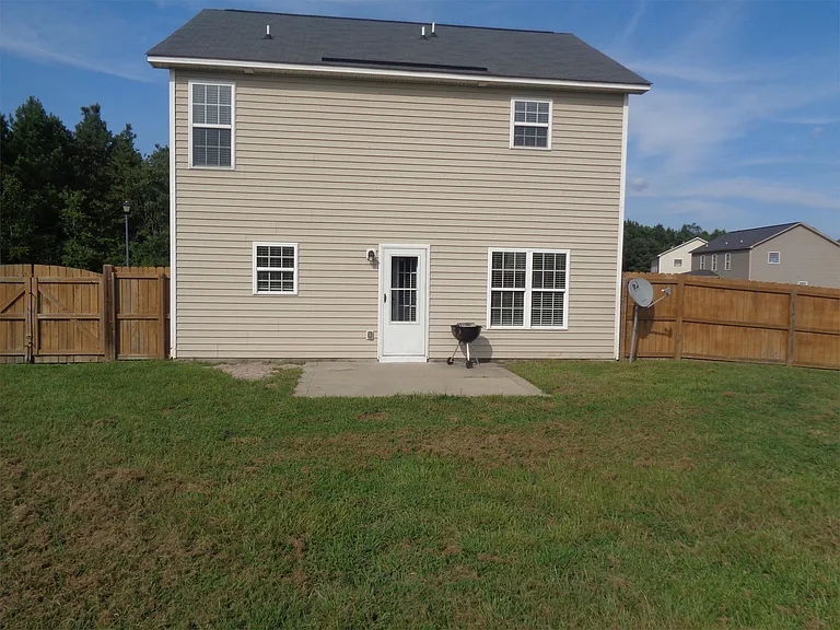 184 Roanoke Dr — Photo 21