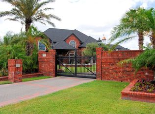 28 Great Lakes Dr, Corpus Christi, TX 78413