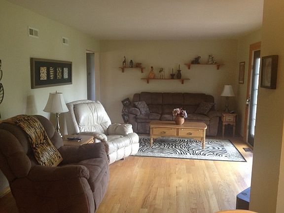 4th image of 18751 Tammy Dr