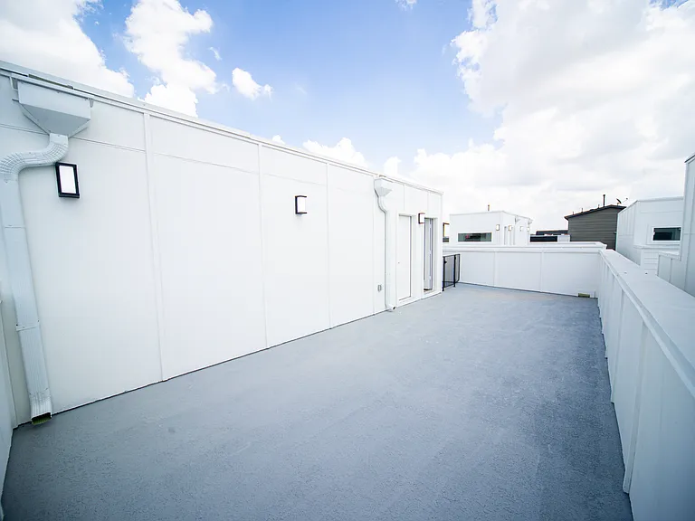 233 Urbane Crest Dr — Photo 18
