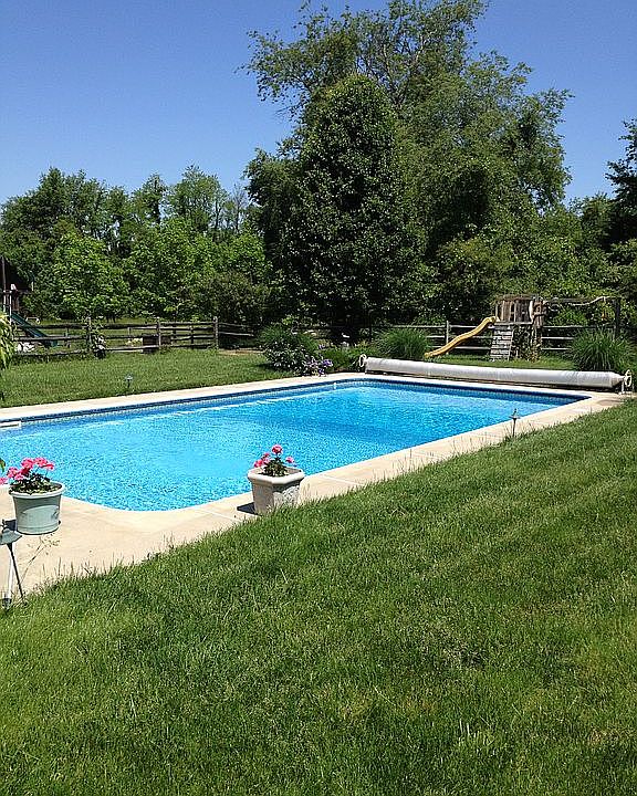 2nd image of 516 Wicklow Ct