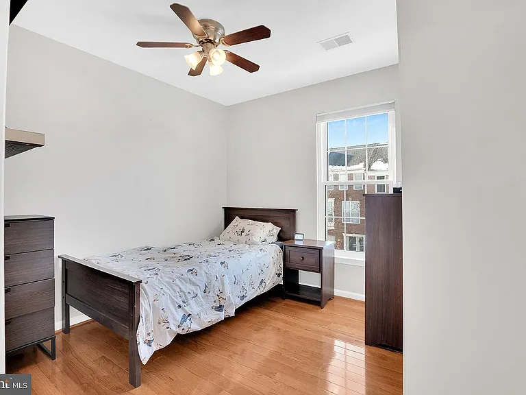 47575 Sharpskin Island Sq — Photo 35