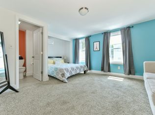 158 Everett St #3, Boston, MA 02128