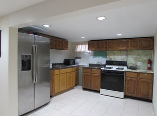 828 Windmill Ave #2, West Babylon, NY 11704