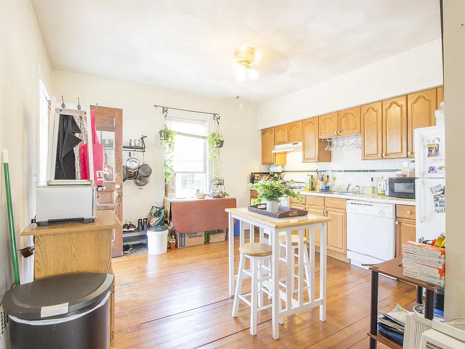 40 Portsmouth St #1