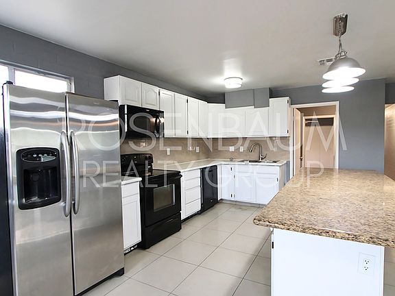 4th image of 2609 W McLellan Blvd #1