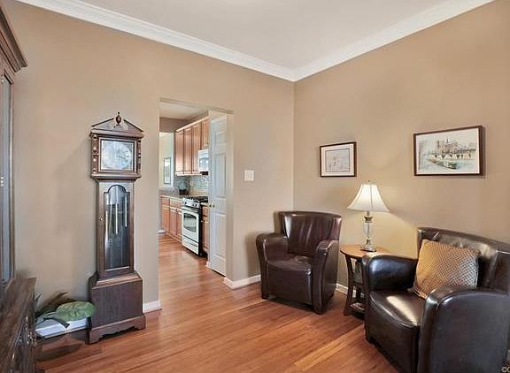 5th image of 4220 Wellston Pl #2