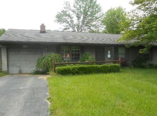 388 Sleepy Hollow Dr, Leetonia, OH 44431
