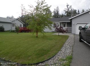 11702 E Erica Cir, Palmer, AK 99645