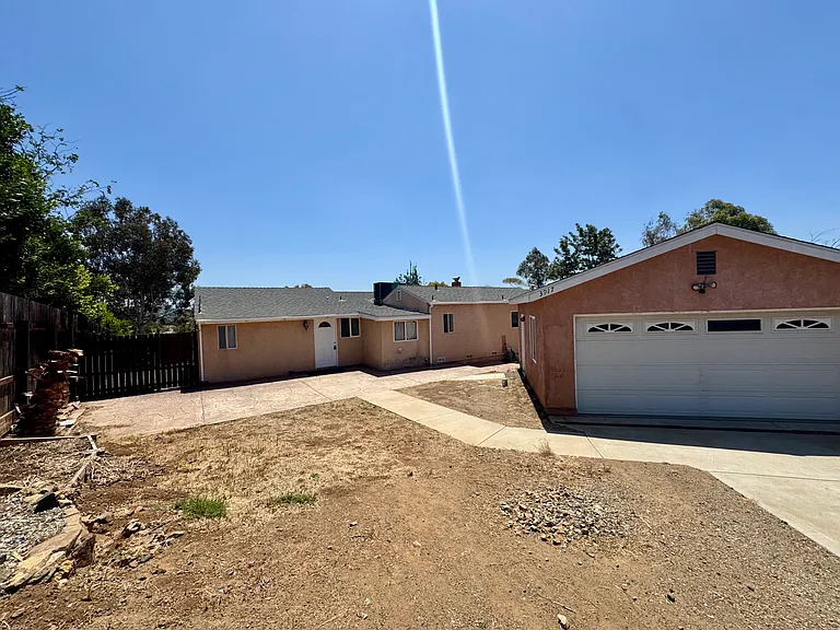 3917 Quarry Rd — Photo 30