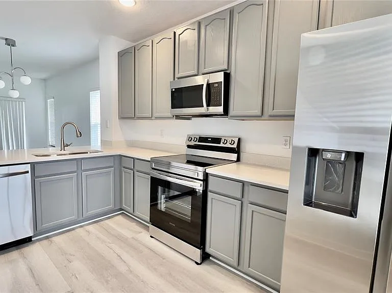 10946 Savannah Wood Dr #147 — Photo 7