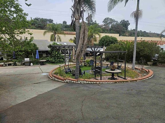 4th image of 935 Encinitas Blvd