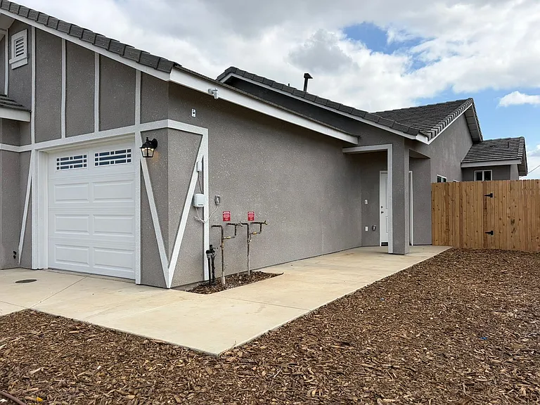 Cougar Trail 6011 — Photo 3