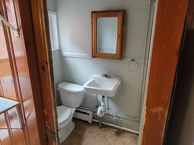 34 E Main St — Photo 5