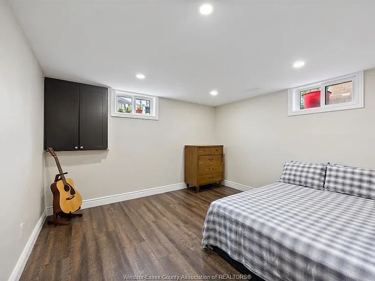 960 Janette Ave — Photo 20